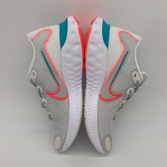 WMNS Nike Renew Run - Picture 4 of 10
